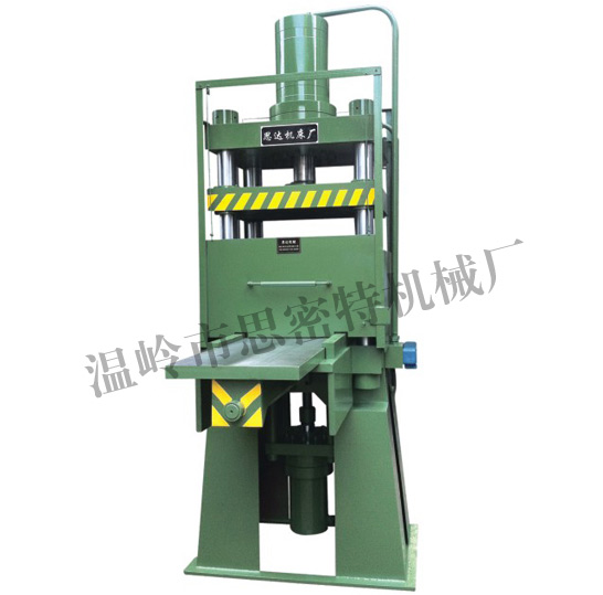 1592485664118761.jpg 高壓(yā)轉子壓鑄機.jpg